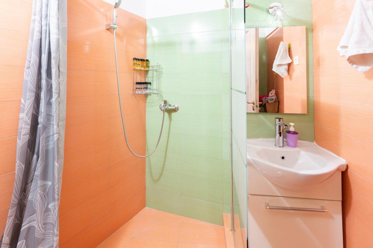 Matilda Central Apartment Aegina ภายนอก รูปภาพ